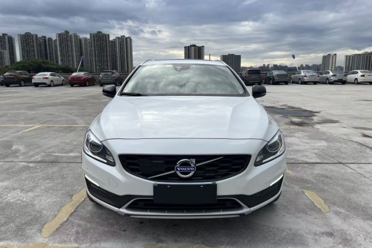 Used Volvo V60 2017 Cross Country T5 AWD China V Standard Exterior 3