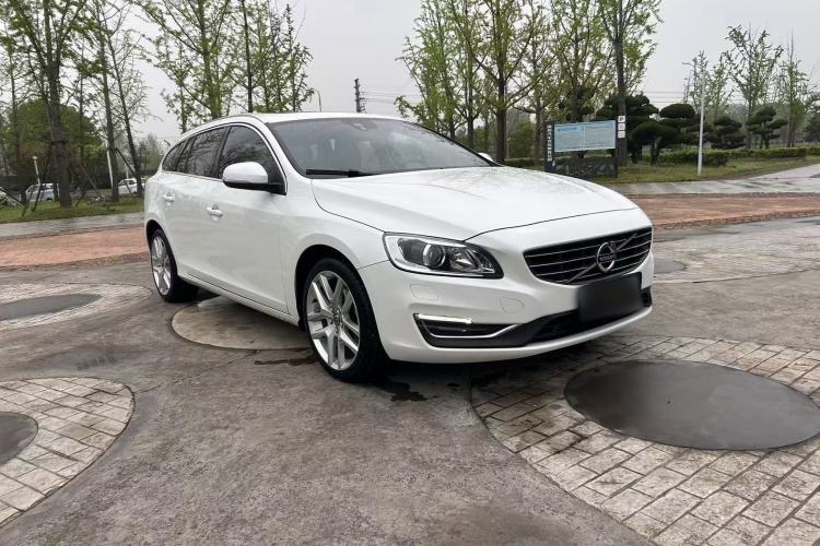 Used Volvo V60 2017 T5 Zhiyi Edition China V Standard Exterior 4