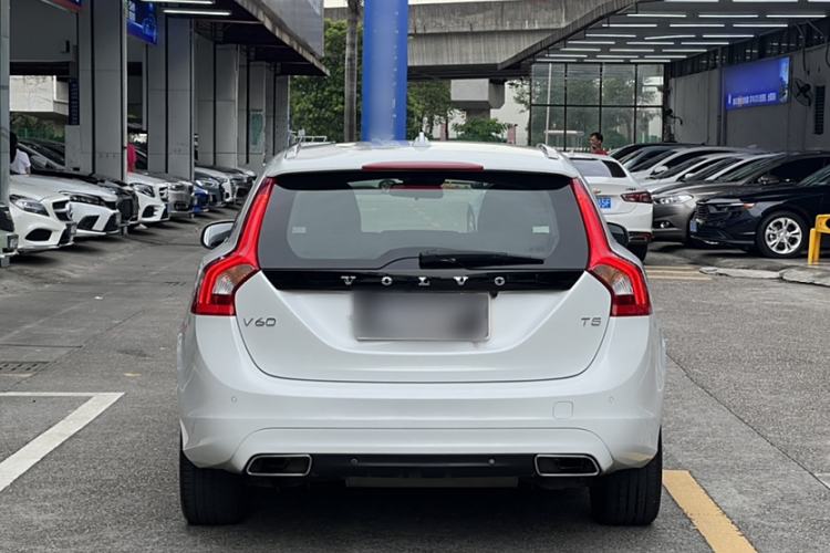 Used Volvo V60 2017 T5 Zhiyi Edition China V Standard Exterior 5
