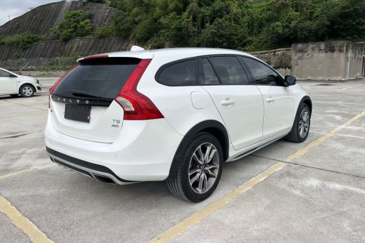 Used Volvo V60 2017 Cross Country T5 AWD China V Standard Exterior 5