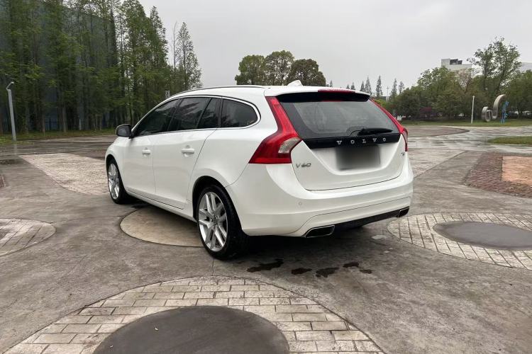 Used Volvo V60 2017 T5 Zhiyi Edition China V Standard Exterior 6