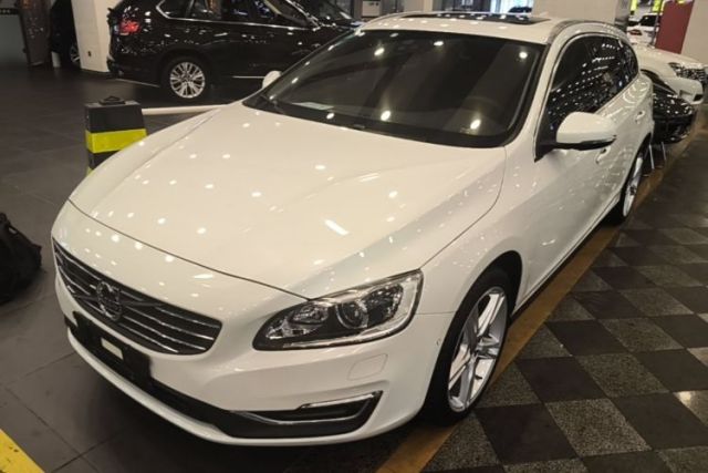 Used Volvo V60 2017 T5 Luxury Edition China V Standard