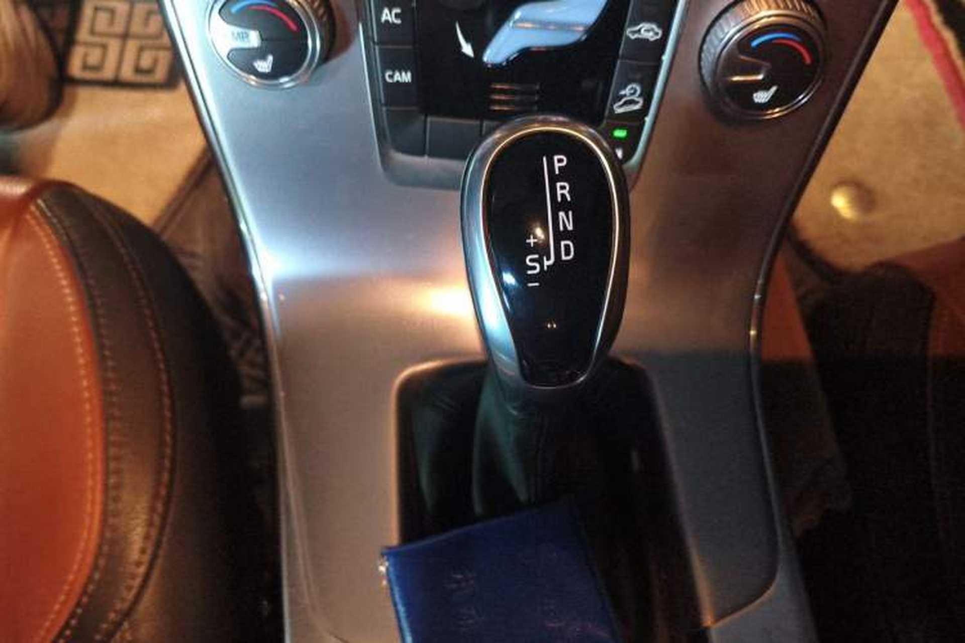 Used Volvo V60 2017 Cross Country T5 AWD China V Standard Gear Lever
