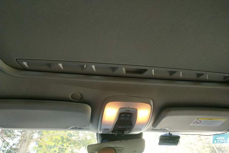 Used Volvo V60 2017 T5 Zhiya Edition China V Standard Headliner