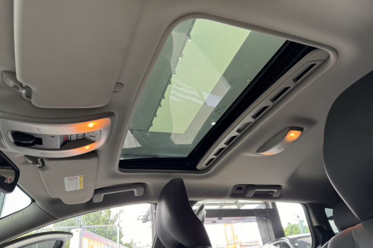 Used Volvo V60 2017 T5 Zhiyi Edition China V Standard Headliner