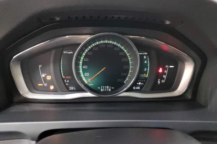 Used Volvo V60 2017 T5 Zhiyi Edition China V Standard Instrument Cluster