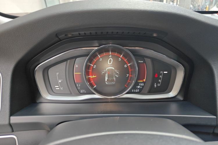 Used Volvo V60 2017 T5 Zhiyi Edition China V Standard Instrument Cluster