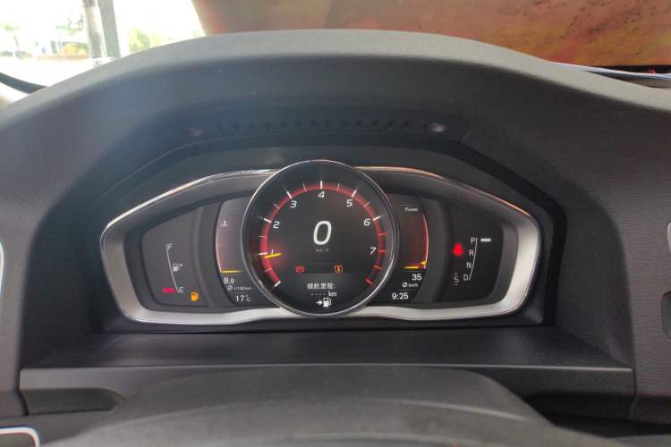 Used Volvo V60 2017 T5 Zhiya Edition China V Standard Instrument Cluster