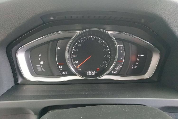 Used Volvo V60 2017 T5 Zhiyi Edition China V Standard Instrument Cluster