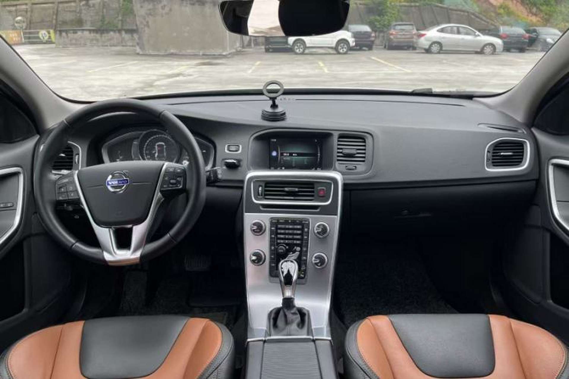 Used Volvo V60 2017 Cross Country T5 AWD China V Standard Interior 4