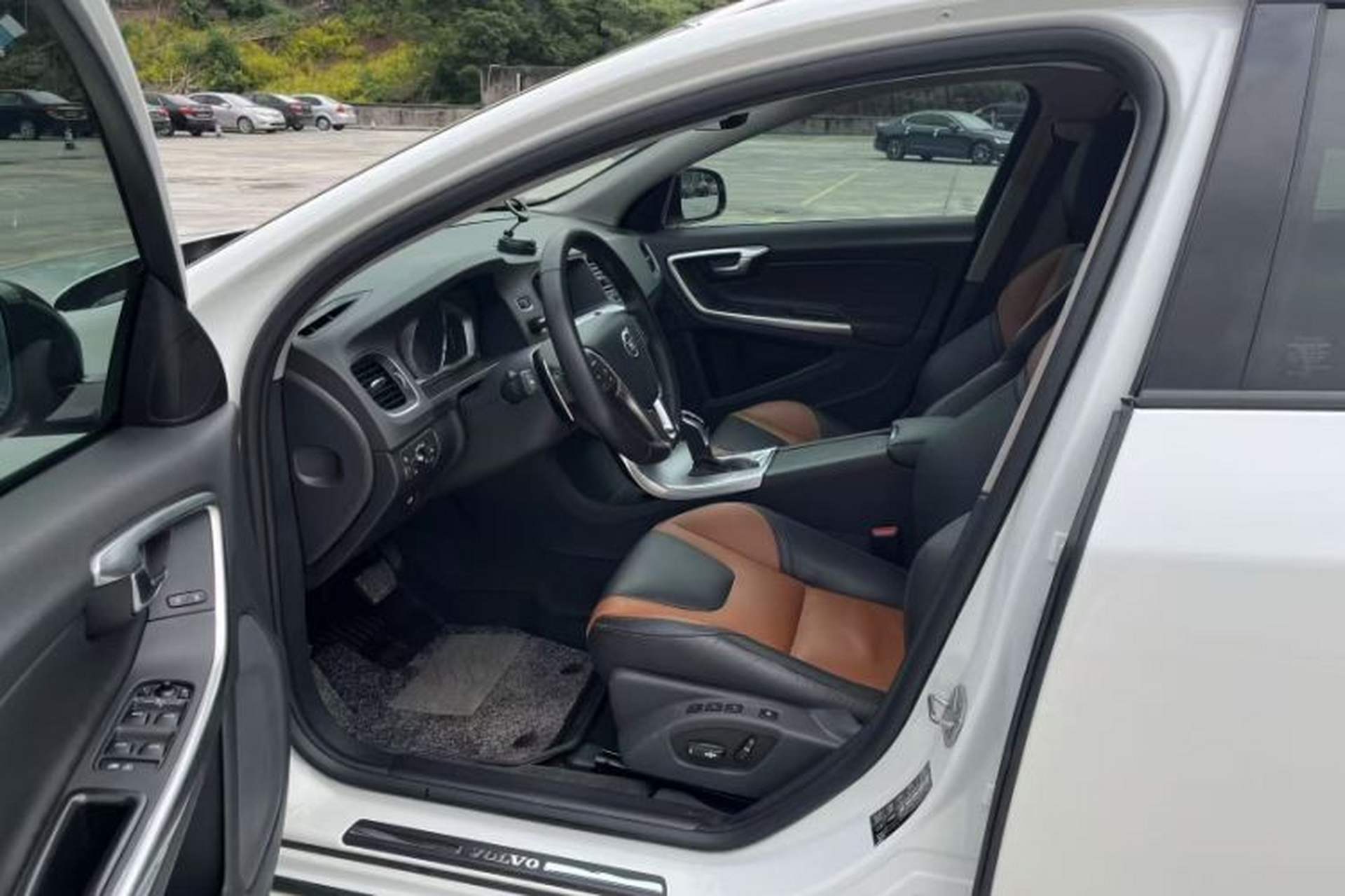 Used Volvo V60 2017 Cross Country T5 AWD China V Standard Interior 7