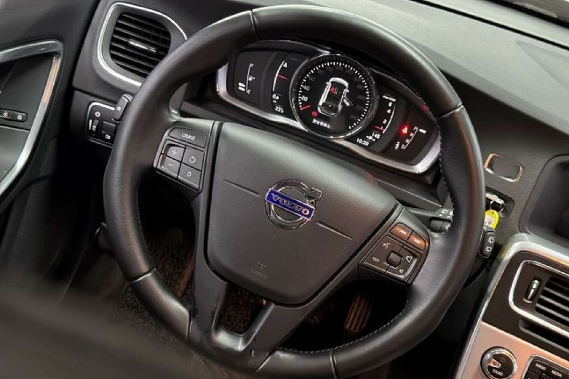 Used Volvo V60 2017 T4 Smart Edition China V Standard Interior 9