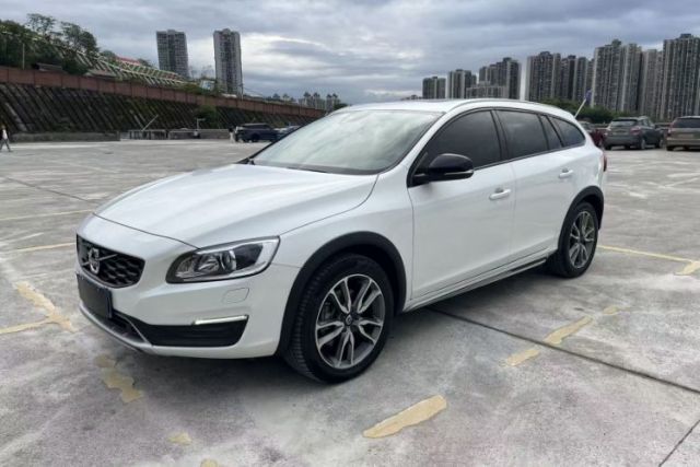 Used Volvo V60 2017 Cross Country T5 AWD China V Standard