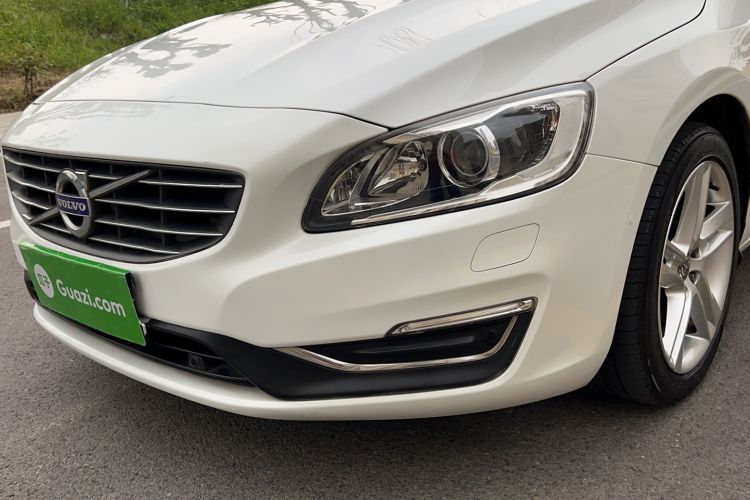Used Volvo V60 2017 T5 Zhiya Edition China V Standard Left Front Headlight