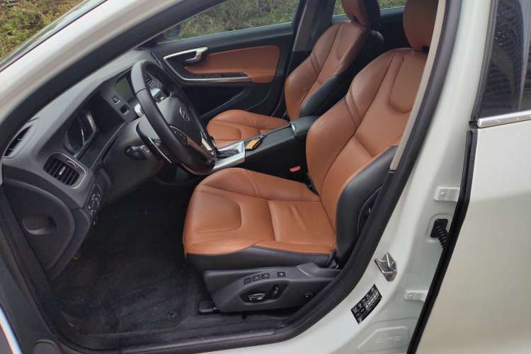 Used Volvo V60 2017 T5 Zhiya Edition China V Standard Left Front Seat