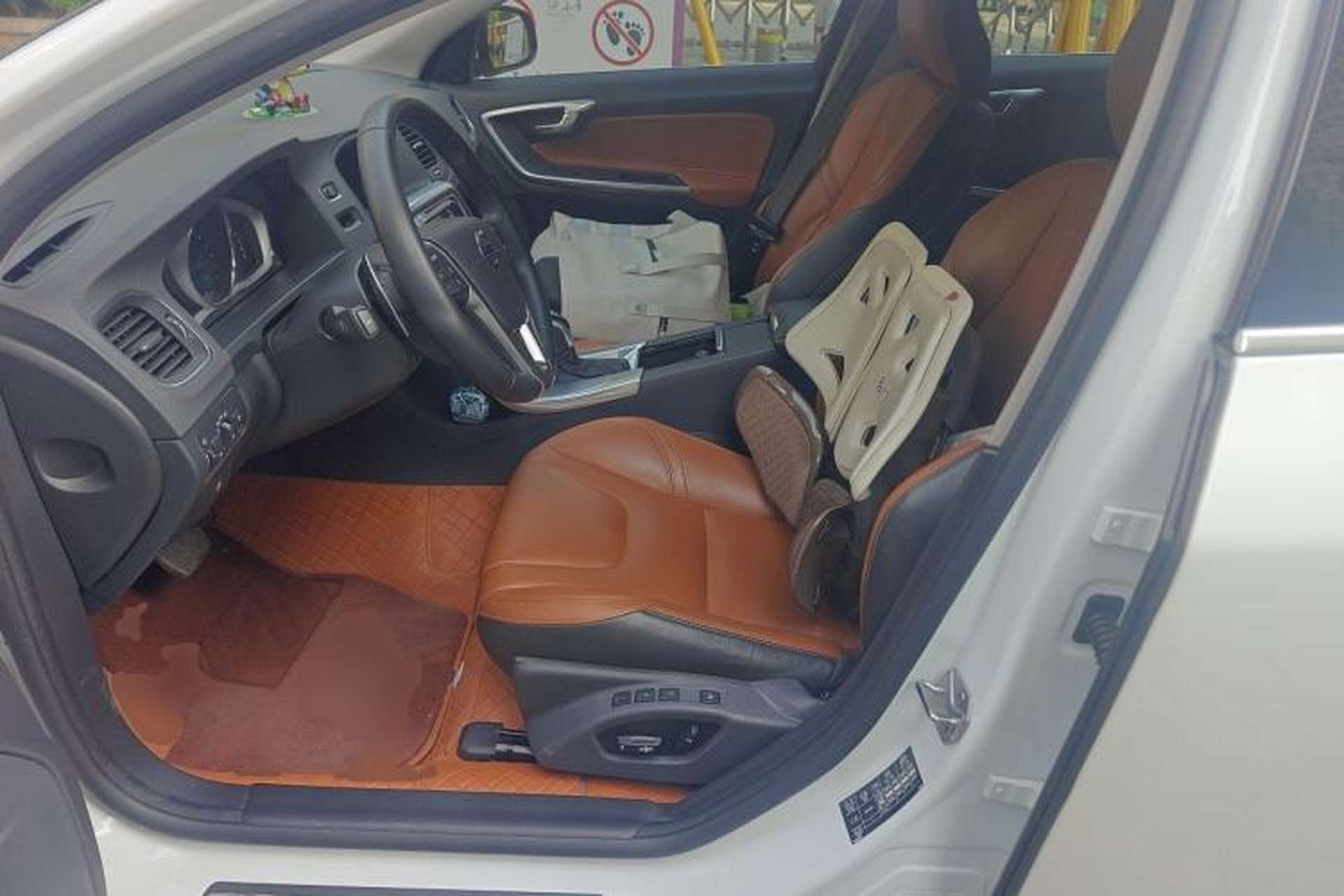 Used Volvo V60 2017 T5 Zhiya Edition China V Standard Left Front Seat