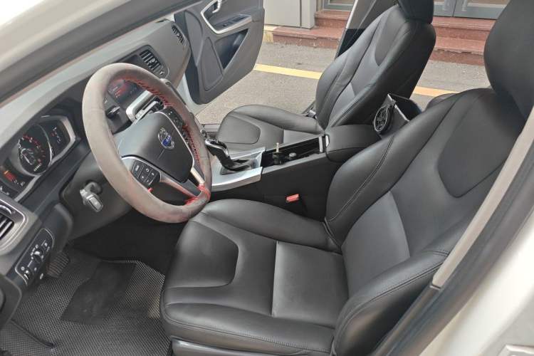 Used Volvo V60 2017 T5 Zhiyi Edition China V Standard Left Front Seat