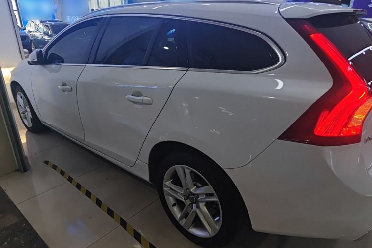 Used Volvo V60 2017 T5 Zhiya Edition China V Standard Left Side