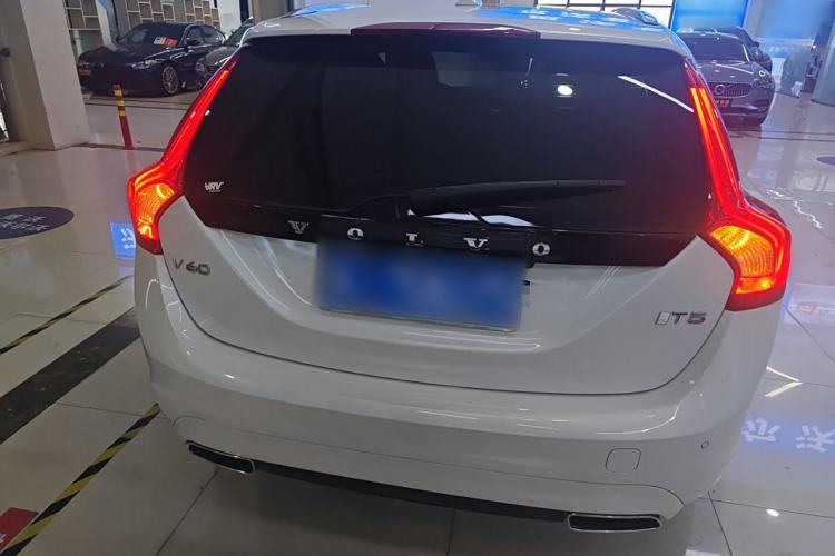 Used Volvo V60 2017 T5 Zhiya Edition China V Standard Rear