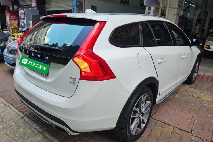 Used Volvo V60 2017 Cross Country T5 AWD China V Standard Rear Right 45 Deg