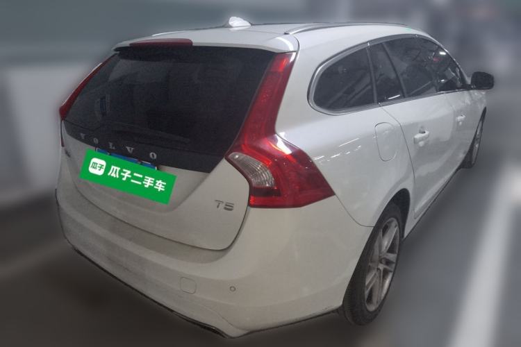 Used Volvo V60 2017 T5 Zhiya Edition China V Standard Rear Right 45 Deg