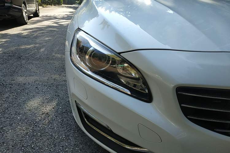 Used Volvo V60 2017 T5 Zhiya Edition China V Standard Right Front Headlight