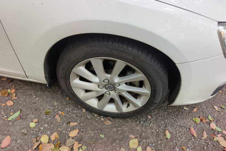 Used Volvo V60 2017 T5 Zhiyi Edition China V Standard Right Front Wheel Hub