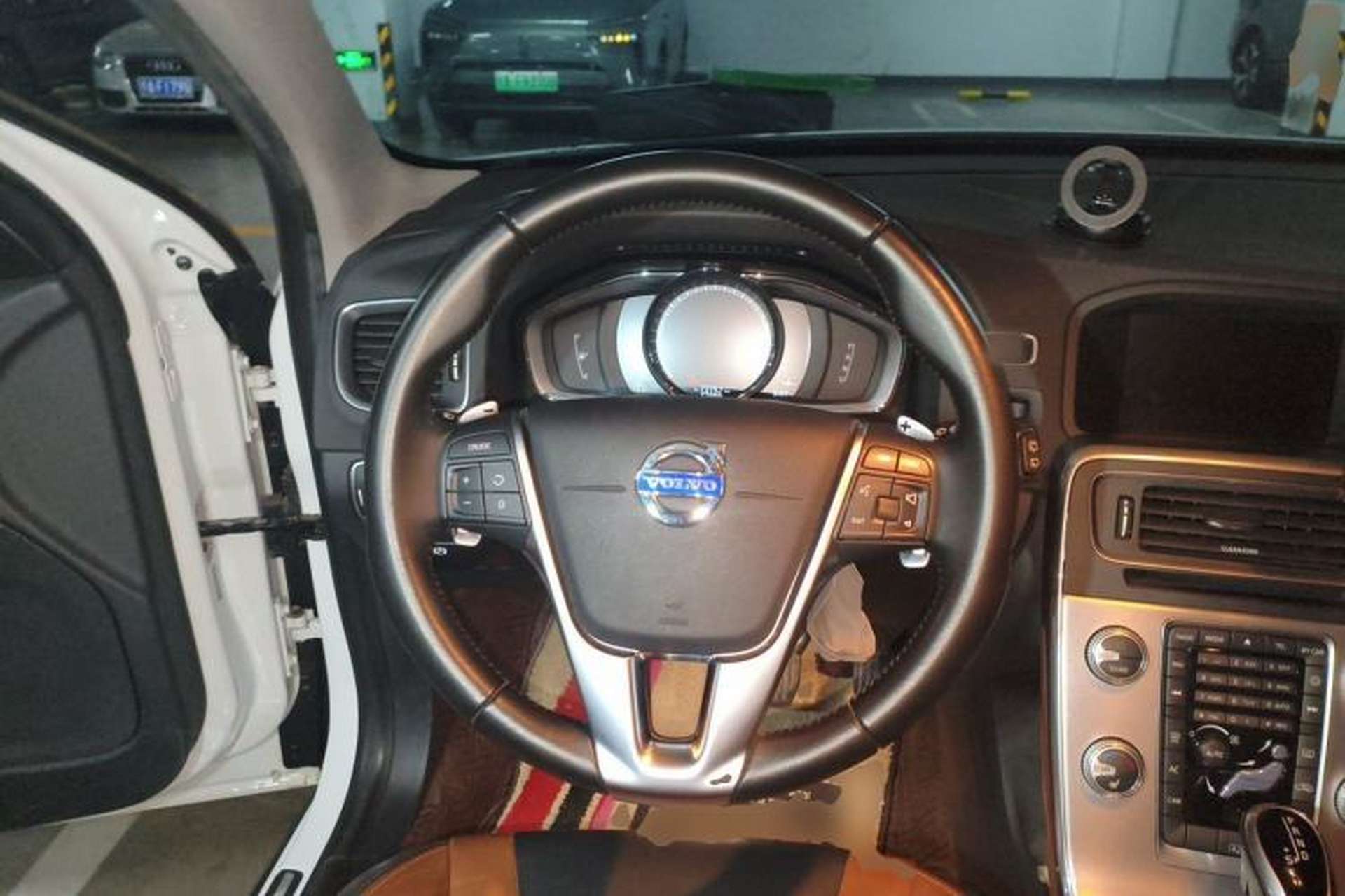 Used Volvo V60 2017 Cross Country T5 AWD China V Standard Steering Wheel