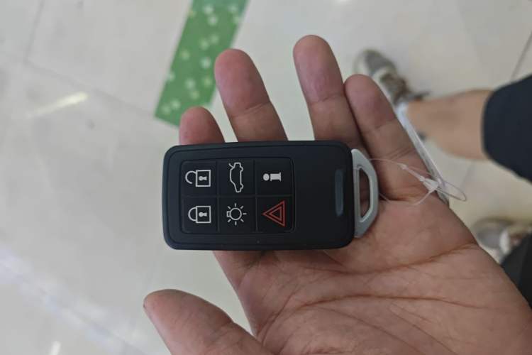 Used Volvo V60 2017 T5 Zhiya Edition China V Standard Vehicle Key