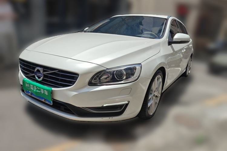 Used Volvo V60 2017 T5 Zhiyi Edition China V Standard Guazi used car, China used car export, Used car for sale, Used  cars, Cheapest cars for sale