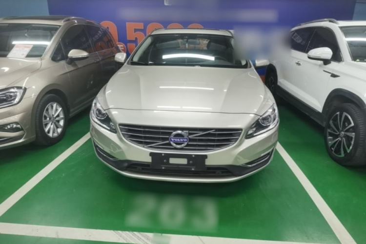 Used Volvo V60 2017 T5 Zhiyi Edition China V Standard Front