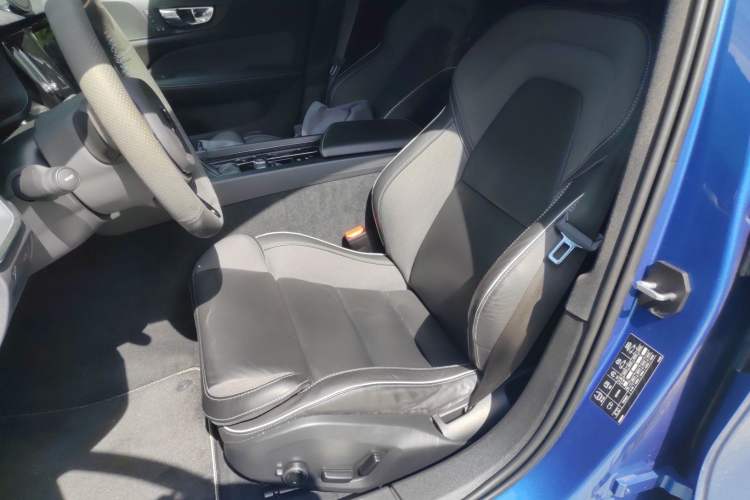 Used Volvo V60 2020 T5 Zhiyuan Sport Edition Left Front Seat