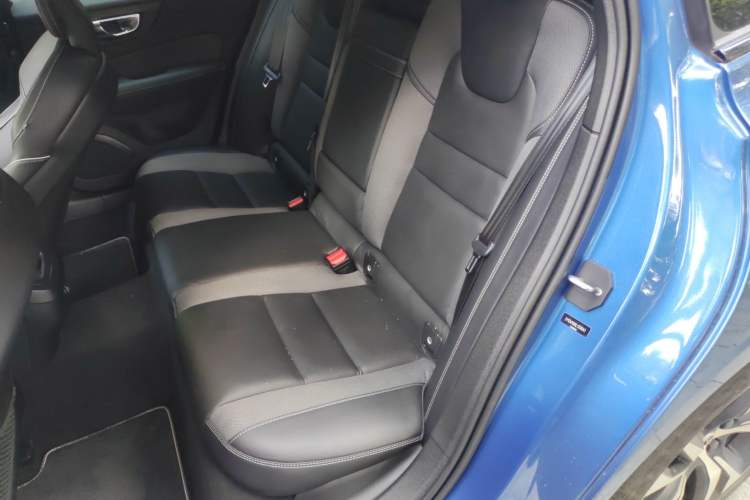 Used Volvo V60 2020 T5 Zhiyuan Sport Edition Left Rear Seat