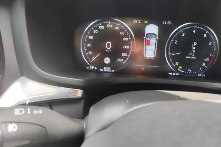 Used Volvo V60 2020 T5 Zhiyuan Sport Edition Odometer Close Up