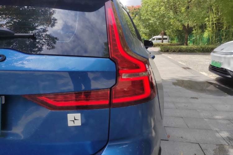 Used Volvo V60 2020 T5 Zhiyuan Sport Edition Right Rear Taillight