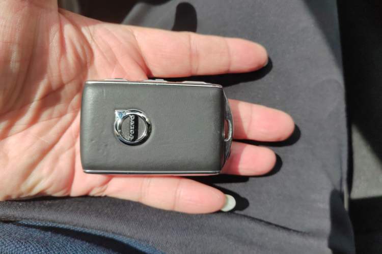 Used Volvo V60 2020 T5 Zhiyuan Sport Edition Vehicle Key