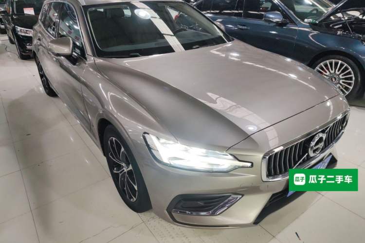 Used Volvo V60 2020 T4 Zhiyi Luxury Edition Exterior 2