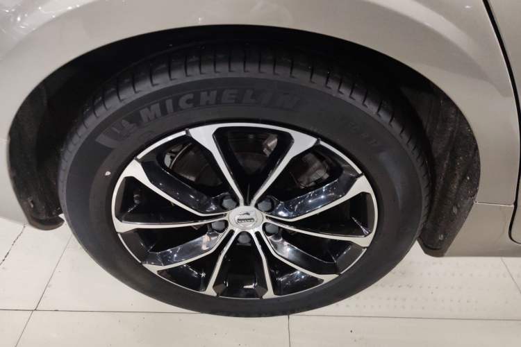 Used Volvo V60 2020 T4 Zhiyi Luxury Edition Exterior 8