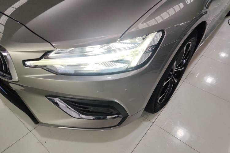 Used Volvo V60 2020 T4 Zhiyi Luxury Edition Left Front Headlight