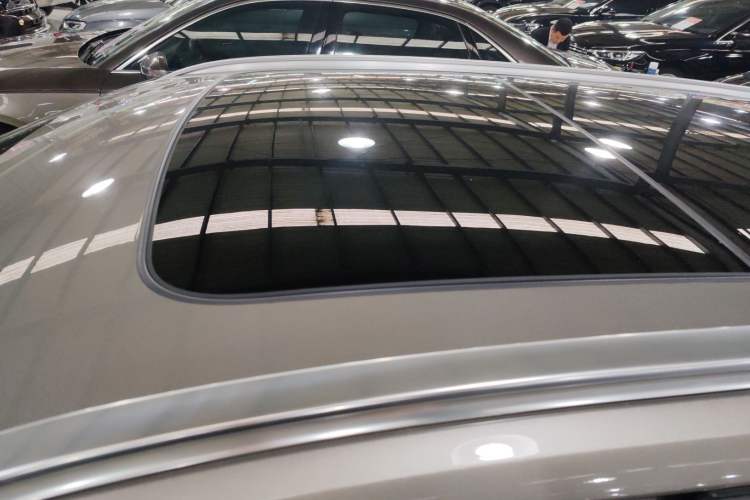 Used Volvo V60 2020 T4 Zhiyi Luxury Edition Roof