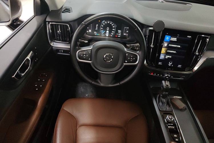 Used Volvo V60 2020 T4 Zhiyi Luxury Edition Steering Wheel