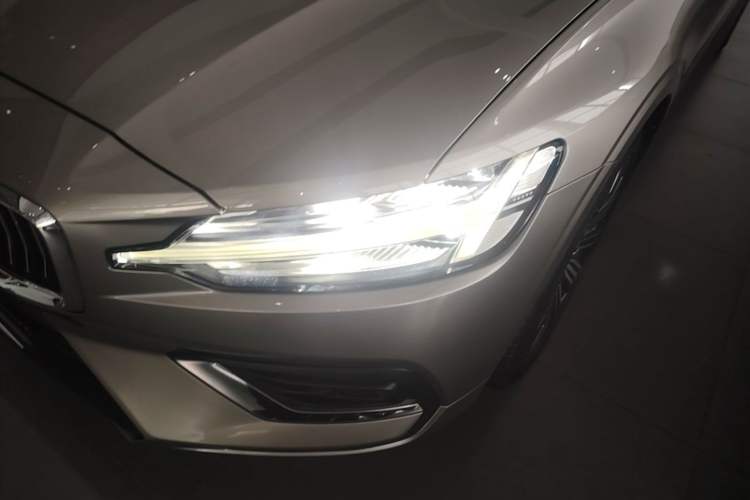 Used Volvo V60 2020 T5 Zhiyuan Luxury Edition Left Front Headlight