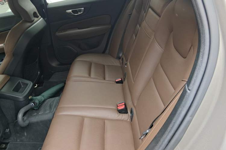 Used Volvo V60 2020 T5 Zhiyuan Luxury Edition Left Rear Seat