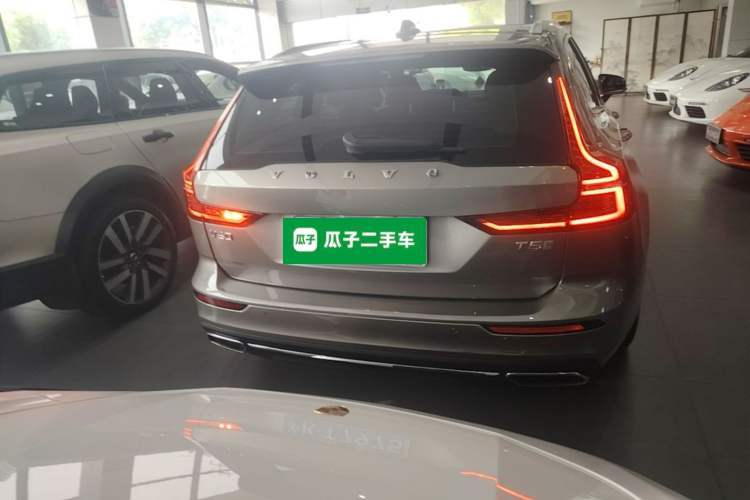 Used Volvo V60 2020 T5 Zhiyuan Luxury Edition Rear