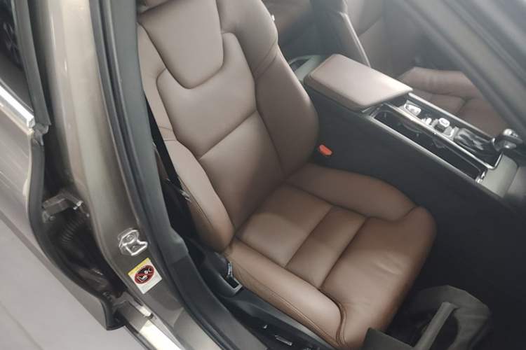 Used Volvo V60 2020 T5 Zhiyuan Luxury Edition Right Front Seat