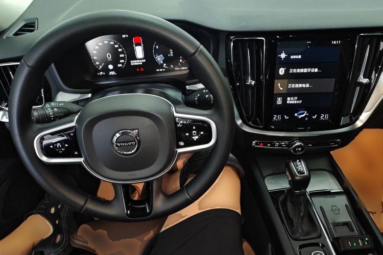 Used Volvo V60 2020 T5 Zhiyuan Luxury Edition Center Console