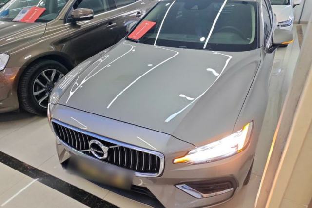Used Volvo V60 2020 T5 Zhiyuan Luxury Edition