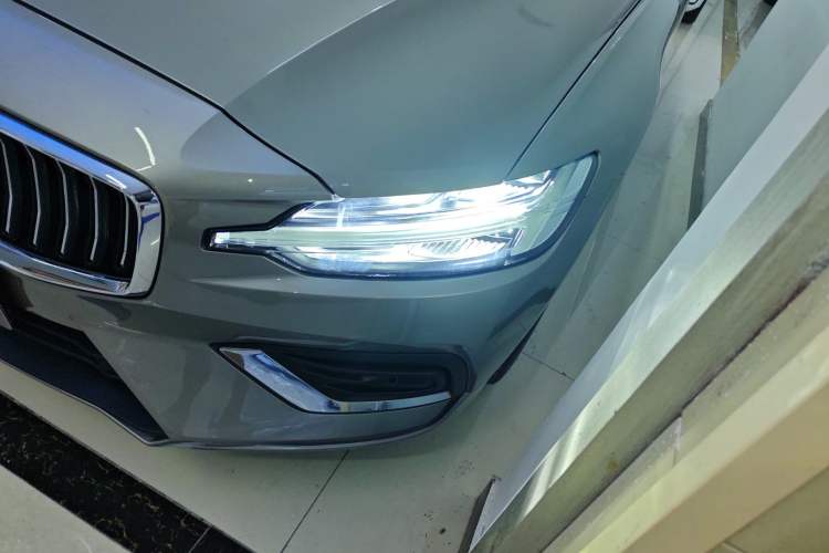 Used Volvo V60 2020 T5 Zhiyuan Luxury Edition Left Front Headlight