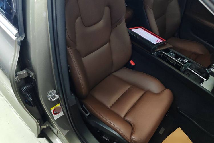 Used Volvo V60 2020 T5 Zhiyuan Luxury Edition Right Front Seat