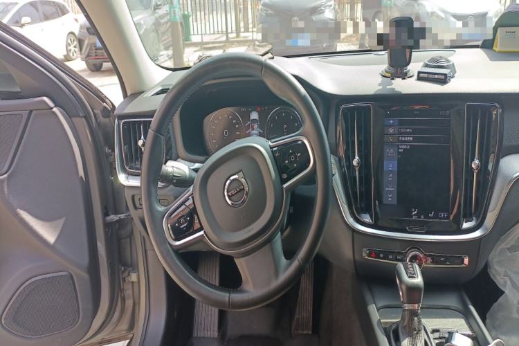 Used Volvo V60 2020 T5 Zhiyuan Luxury Edition Steering Wheel